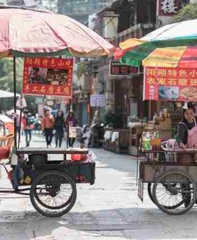 鉴黄师官网——社群运营独家揭秘暴击
